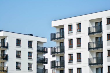 Modern Avrupa konut binaları çeyreği. Soyut mimari, modern şehir geometrisinin bir parçası.