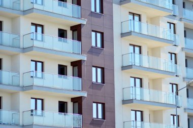 Modern Avrupa konut binaları çeyreği. Soyut mimari, modern şehir geometrisinin bir parçası.