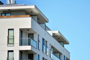 Modern Avrupa konut binaları çeyreği. Soyut mimari, modern şehir geometrisinin bir parçası.