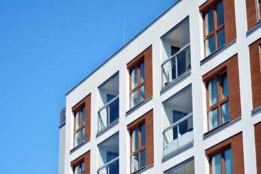 Modern Avrupa konut binaları çeyreği. Soyut mimari, modern şehir geometrisinin bir parçası.