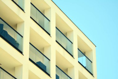 Modern Avrupa konut binaları çeyreği. Soyut mimari, modern şehir geometrisinin bir parçası.