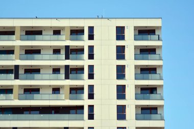 Modern Avrupa konut binaları çeyreği. Soyut mimari, modern şehir geometrisinin bir parçası.