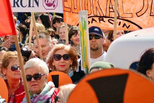 Warszawa Polska Kwietnia 2019 Kilka Tysięcy Nauczycieli Także Rodziców Studentów — Zdjęcie stockowe