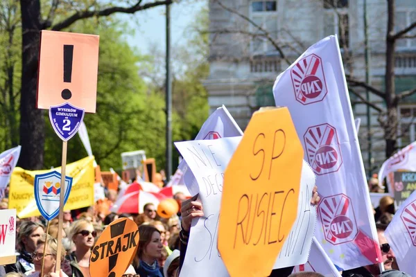 Warschau Polen April 2019 Enkele Duizenden Leraren Evenals Ouders Studenten — Stockfoto