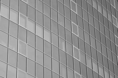 Modern ofis binası cephe parçası. Cam duvar soyut tekstürlü dış. Siyah ve beyaz.