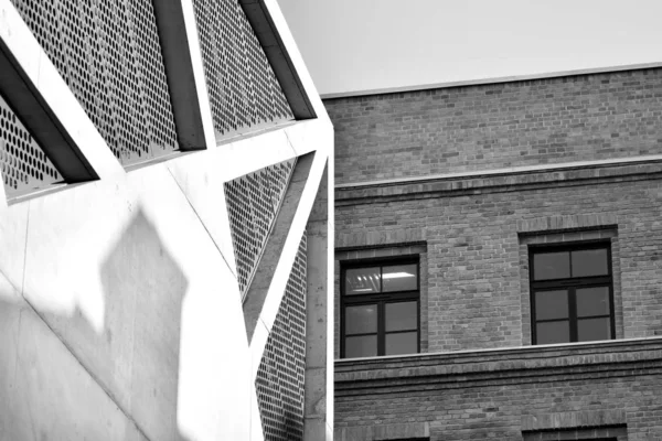 Detalhe Arquitetura Moderna Fragmento Refinado Edifício Escritórios Estrutura Celular Concreto — Fotografia de Stock