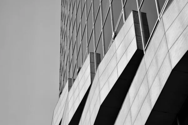 Фрагмент Фасаду Сучасної Офісної Будівлі Зовнішній Вигляд Скляної Стіни Абстрактною — стокове фото
