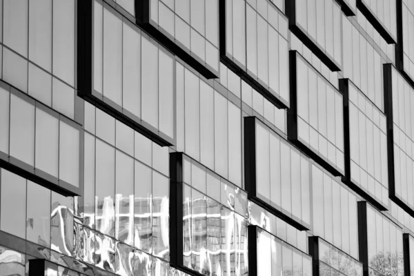 Fragmento Fachada Edifício Escritórios Moderno Exterior Parede Vidro Com Textura — Fotografia de Stock