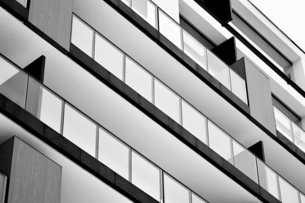 Moderne Flatgebouwen Gevel Van Een Modern Appartementencomplex Zwart Wit — Stockfoto