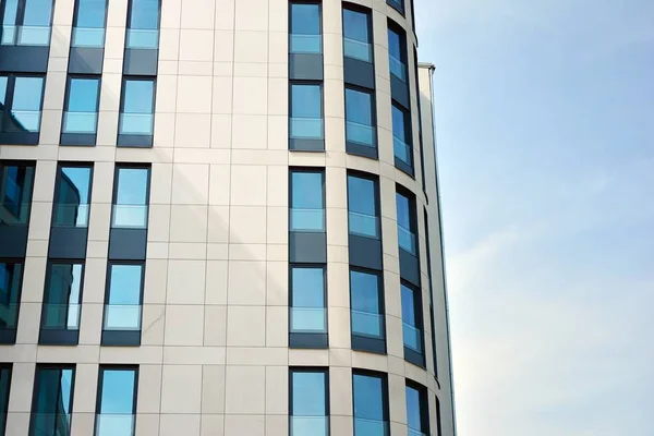 Edificio Oficinas Con Cielo Azul Edificio Corporativo Ciudad — Foto de Stock