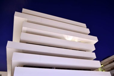 gece apartmanın dış 