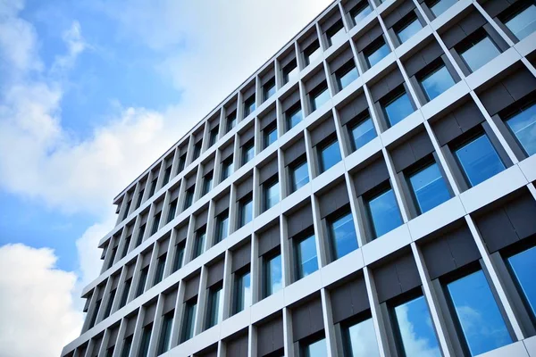 Irodaépület Üzleti Központban Acélból Üvegből Készült Fal Kék Égbolttal Modern — Stock Fotó