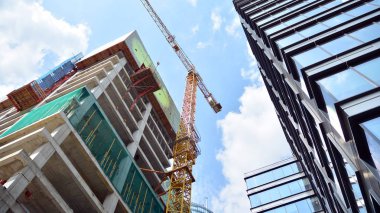 Varşova, Polonya. 6 Ağustos 2019. Varşova ofis kompleksi Generation Park inşaatı