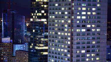 Modern ofis geceleri. Gece ışıkları, Şehir Ofisi şehir merkezinde, cityscape görünümü oluşturma