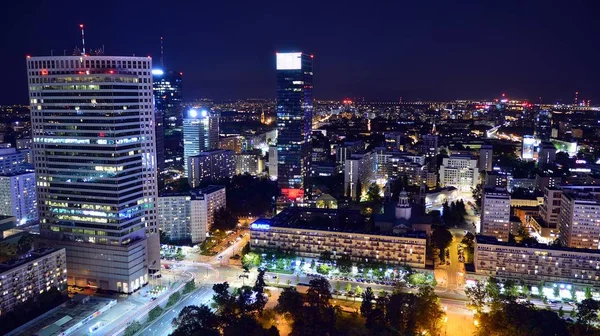 Varsovia Polonia Agosto 2019 Vista Nocturna Rascacielos Edificios Vista Aérea — Foto de Stock