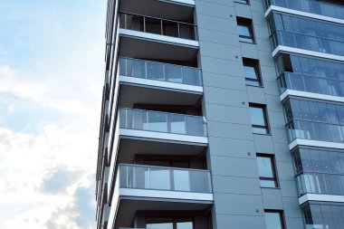 Modern Avrupa konut binaları çeyreği. Soyut mimari, modern şehir geometrisinin bir parçası.