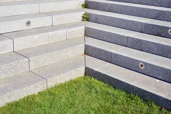 Granit merdiven detaylarını yakından takip edin