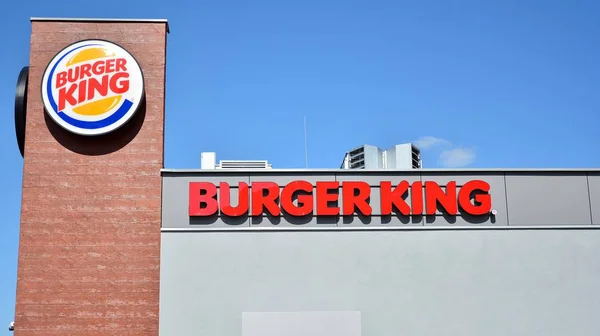 Varsovia Polonia Agosto 2019 Restaurante Comida Rápida Burger King Sign — Foto de Stock