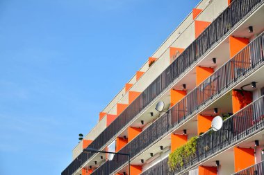 Modern Avrupa konut binaları çeyreği. Soyut mimari, modern şehir geometrisinin bir parçası.