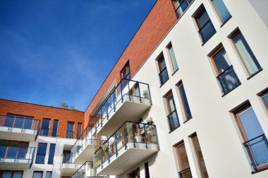 Modern Avrupa konut binaları çeyreği. Soyut mimari, modern şehir geometrisinin bir parçası.