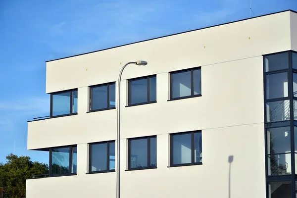Fenster Eines Modernen Bürogebäudes Architektur Von Geschäftsgebäuden — Stockfoto