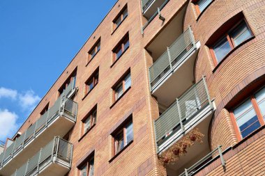Modern Avrupa konut binaları çeyreği. Soyut mimari, modern şehir geometrisinin bir parçası.