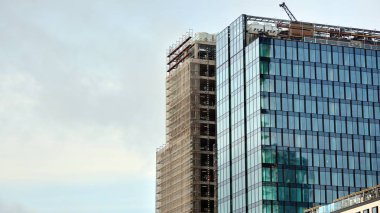 Varşova, Polonya. 3 Ekim 2019. Varso Place ofis binasının inşaatı.