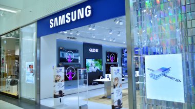 Szczecin, Polonya. 4 Ekim 2019. İmzala Samsung. Şirket tabelası Samsung.