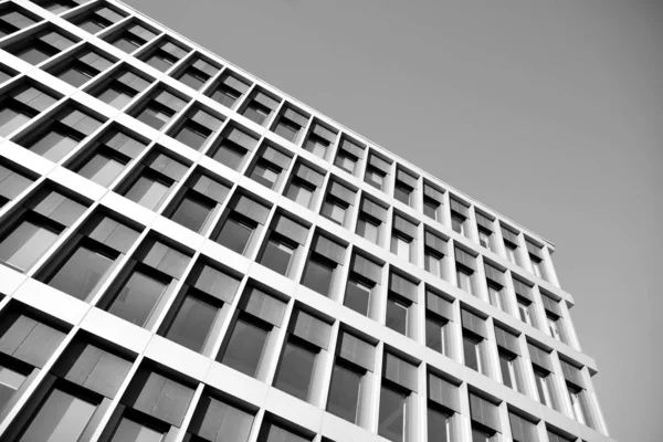 Janelas Edifício Moderno Para Escritórios Arquitetura Edifícios Empresariais Preto Branco — Fotografia de Stock