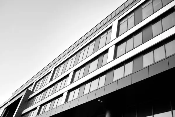 Janelas Edifício Moderno Para Escritórios Arquitetura Edifícios Empresariais Preto Branco — Fotografia de Stock