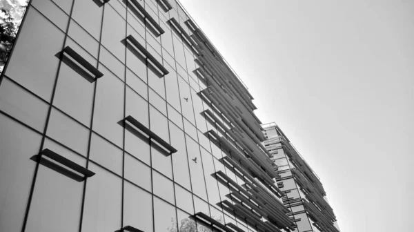 Moderno Edificio Oficinas Ciudad Exterior Blanco Negro —  Fotos de Stock