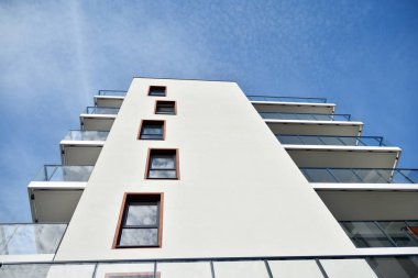 Modern Avrupa konut binaları çeyreği. Soyut mimari, modern şehir geometrisinin bir parçası.