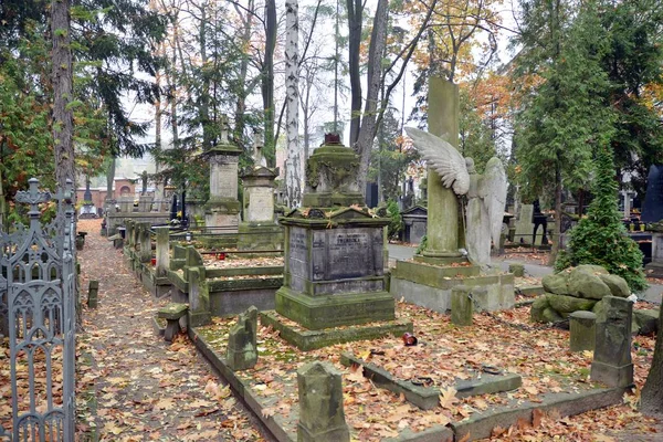 Varsovia Polonia Octubre 2019 Old Powazki Cementerio Histórico Situado Distrito — Foto de Stock