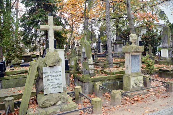 Varsóvia Polónia Outubro 2019 Old Powazki Cemitério Histórico Distrito Wola — Fotografia de Stock