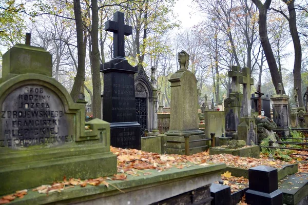 Varsóvia Polónia Outubro 2019 Old Powazki Cemitério Histórico Distrito Wola — Fotografia de Stock