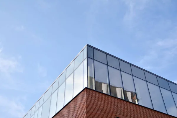 Detalle Moderno Del Edificio Oficinas Superficie Vidrio Reflejo Abstracto Las — Foto de Stock