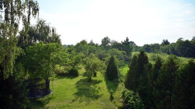 Banliyölerde dinlenmek için yeşil alanlar