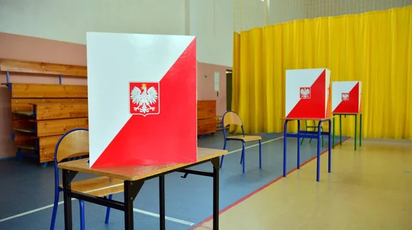 Warschau Polen Juni 2020 Stembureau Poolse Presidentsverkiezingen 2020 Eerste Verkiezingsronde — Stockfoto