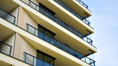 Modern Avrupa konut binaları çeyreği. Soyut mimari, modern şehir geometrisinin bir parçası.