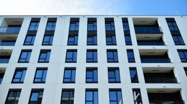 Modern Avrupa konut binaları çeyreği. Soyut mimari, modern şehir geometrisinin bir parçası.