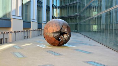 Varşova, Polonya. 26 Temmuz 2020. Varşova Güzel Sanatlar Akademisi 'nin yeni genel merkezi.. 