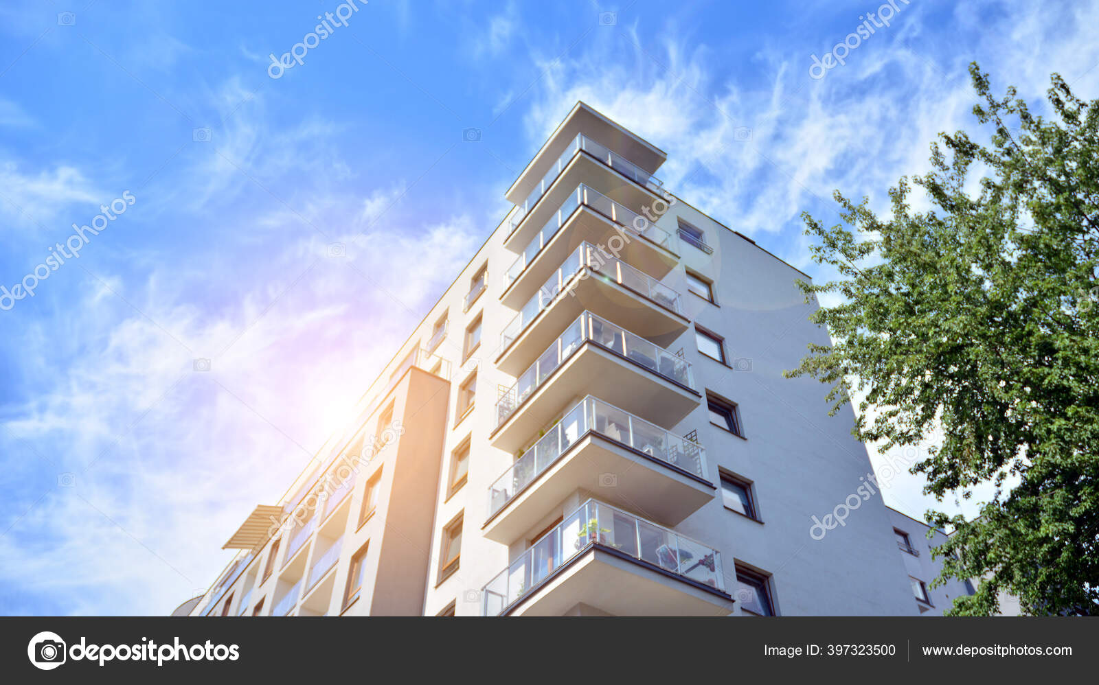 Immeuble Moderne Balcons Dans Immeuble Residentiel Architecture Residentielle Surface Verre Image Libre De Droit Par Grand Warszawski C