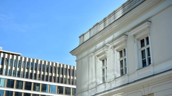 Panoramique Perspective Vue Grand Angle Sur Fond Bleu Acier Verre — Photo