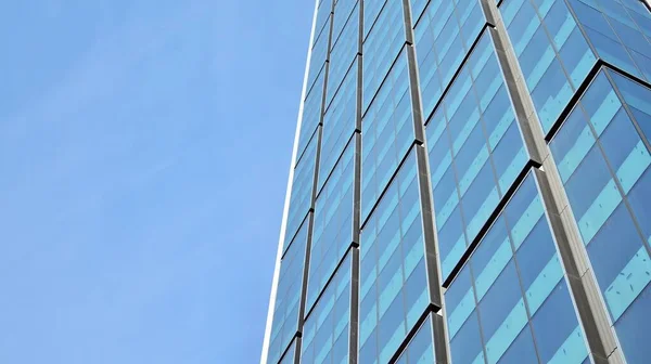 Vista Inferior Silueta Cristal Del Rascacielos Edificio Negocios Rascacielos Con — Foto de Stock
