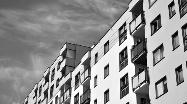 Detail Der Modernen Wohnung Wohnung Wohnhaus Außen Fragment Eines Neuen — Stockfoto