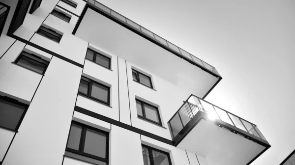 Dettaglio Nuovo Condominio Moderno Bianco Nero — Foto Stock