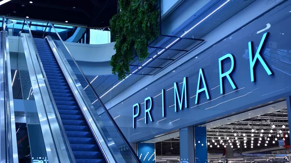 Varsovia Polonia Septiembre 2020 Firma Primark Letrero Empresa Primark — Foto de Stock