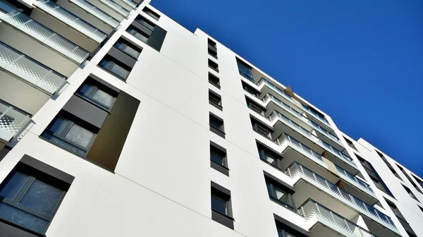 Architectonische Details Van Modern Appartementengebouw Modern Europees Residentieel Appartementencomplex — Stockfoto