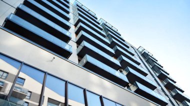 Modern Avrupa konut binaları çeyreği. Soyut mimari, modern şehir geometrisinin bir parçası.