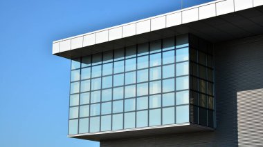 Mavi gökyüzünün altındaki tonlu cam ve çelik yapılardan yapılmış mavi perde duvarı. Bir binanın parçası..